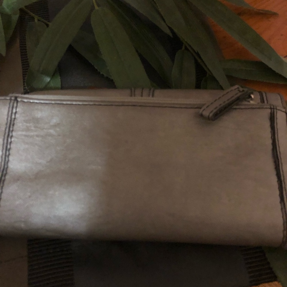 Wallet - Picture 2 of 6